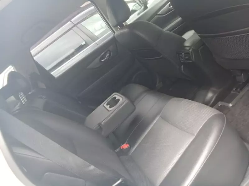 Nissan X- trail   - 2016