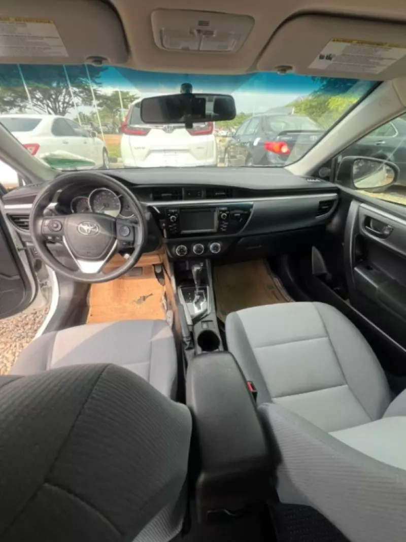 Toyota Corolla   - 2016