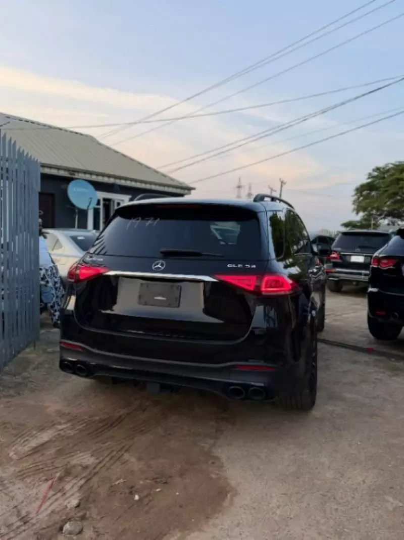 Mercedes-Benz GLE 53 AMG   - 2021