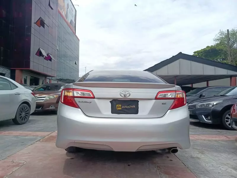 Toyota Camry   - 2013