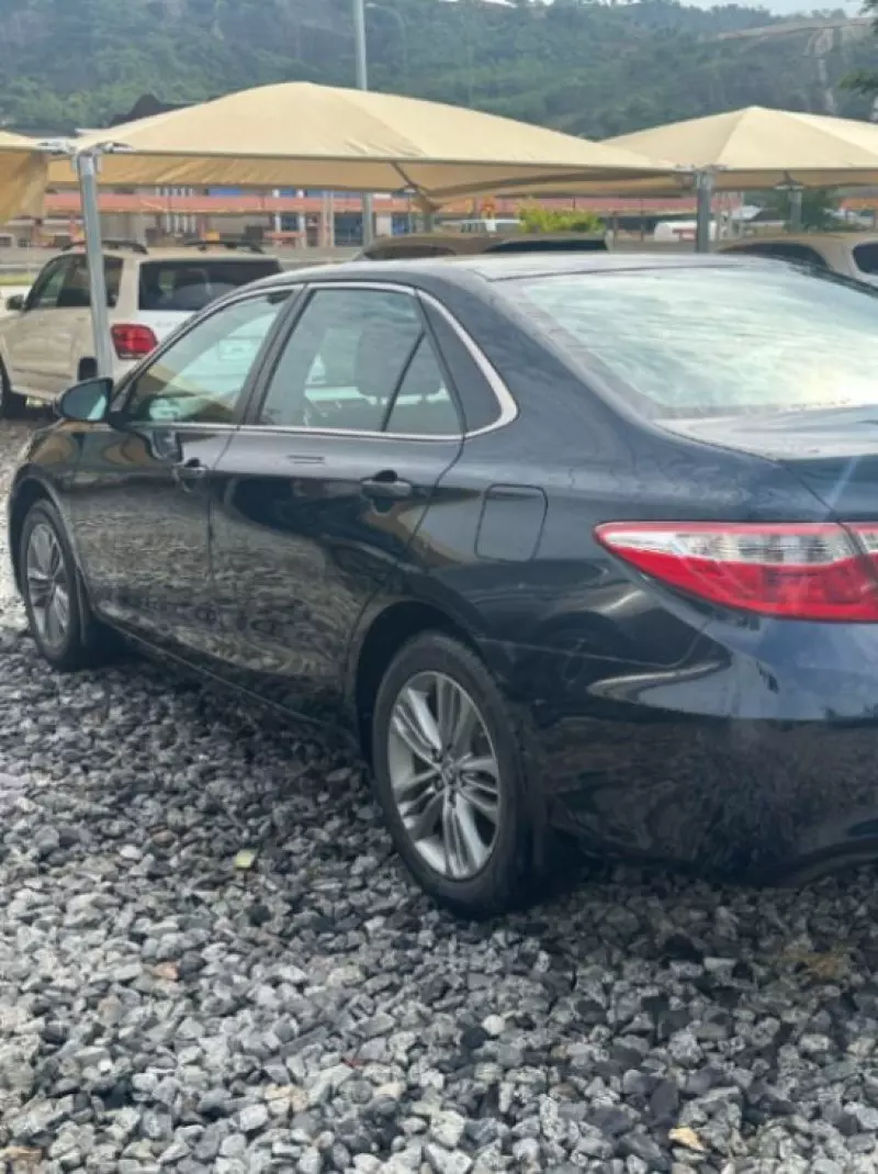 Toyota Camry   - 2015