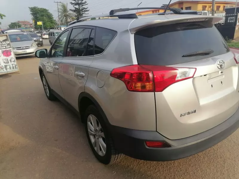 Toyota RAV 4   - 2017