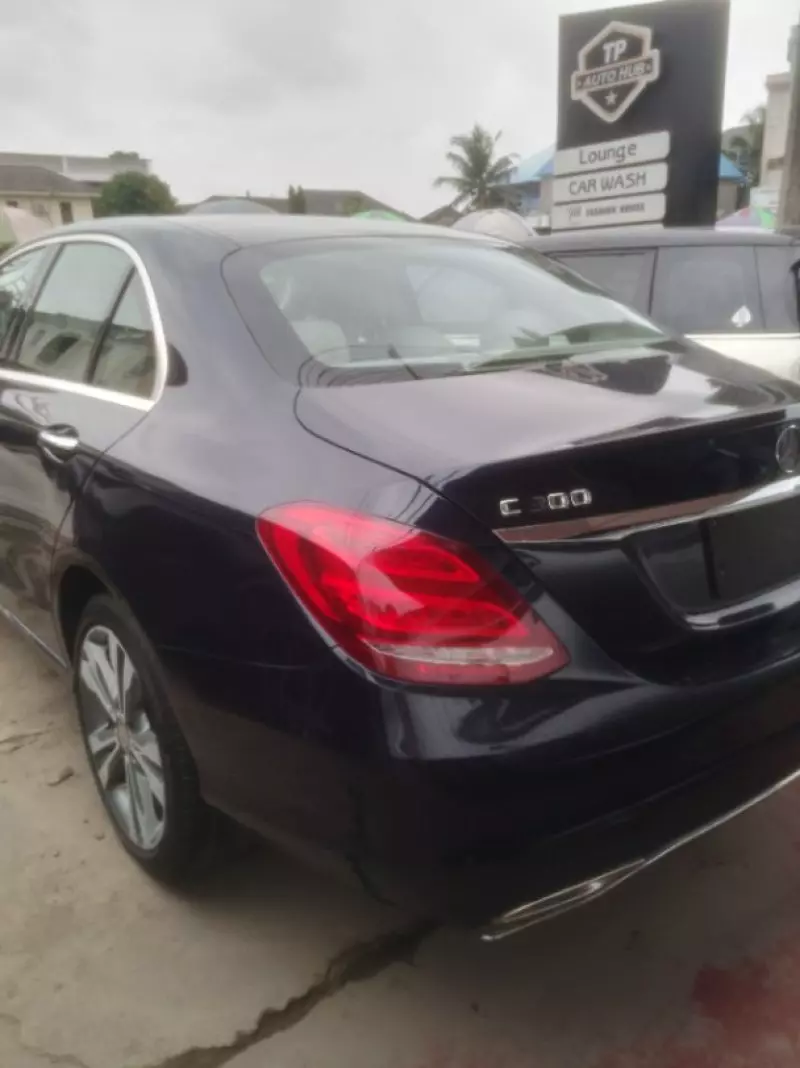 Mercedes-Benz C 300   - 2016