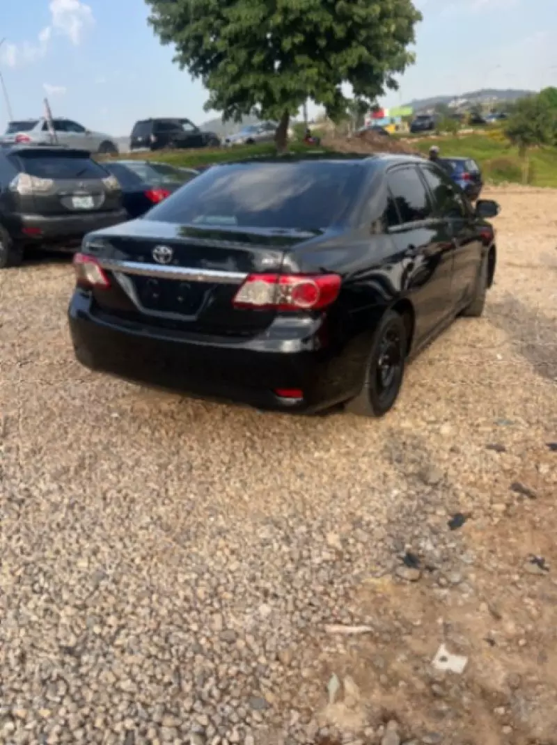 Toyota Corolla   - 2013