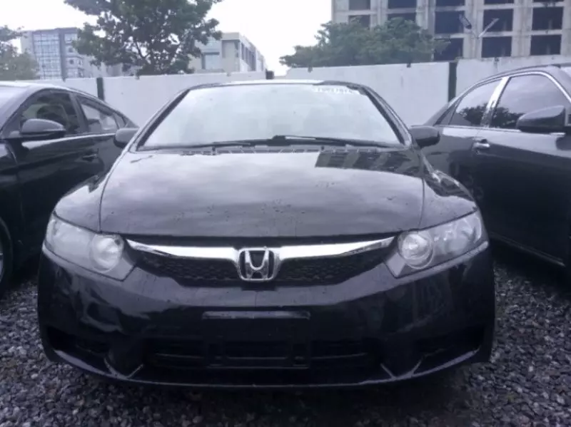 Honda Civic   - 2010