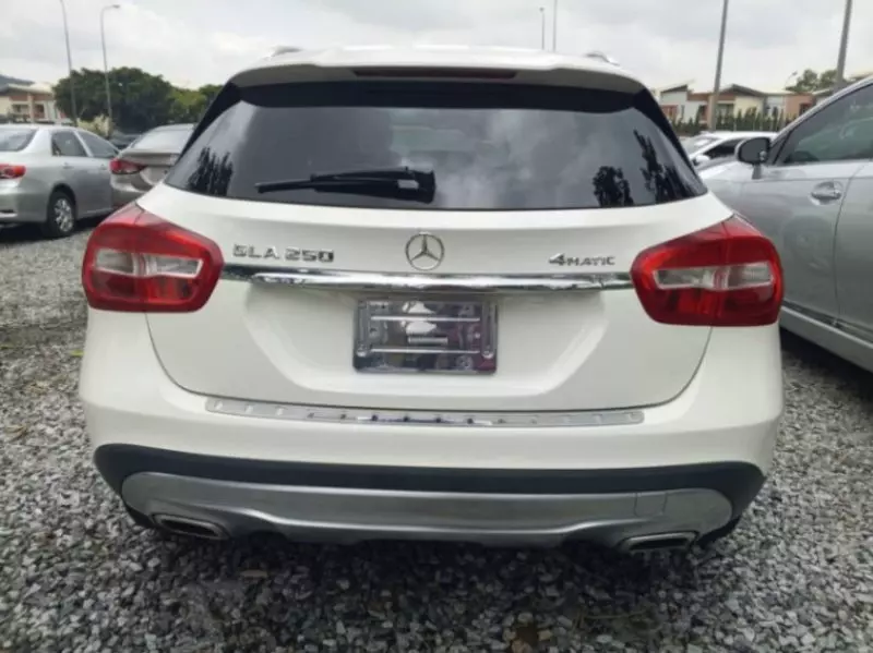 Mercedes-Benz GLA 250   - 2016