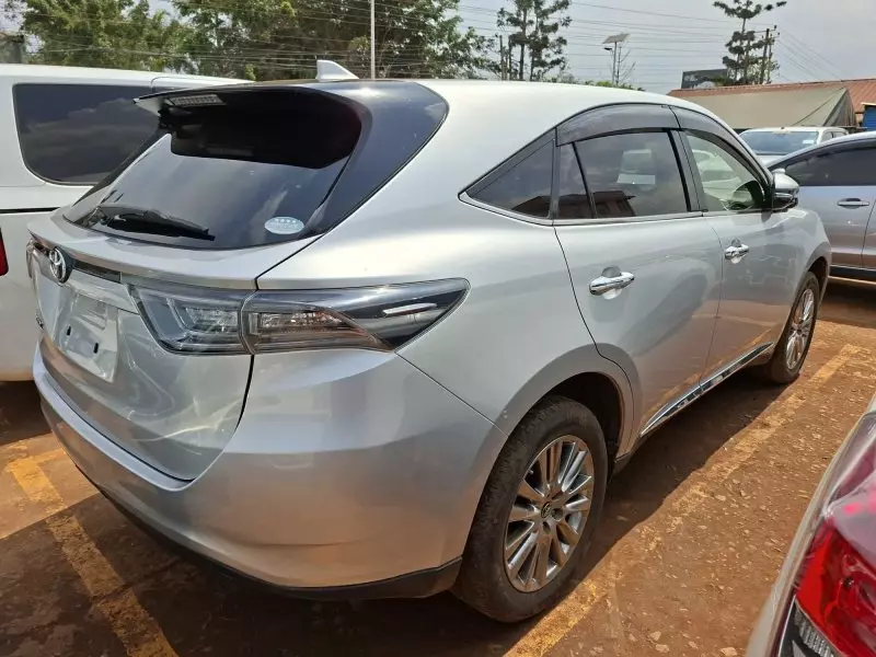 Toyota Harrier - 2017