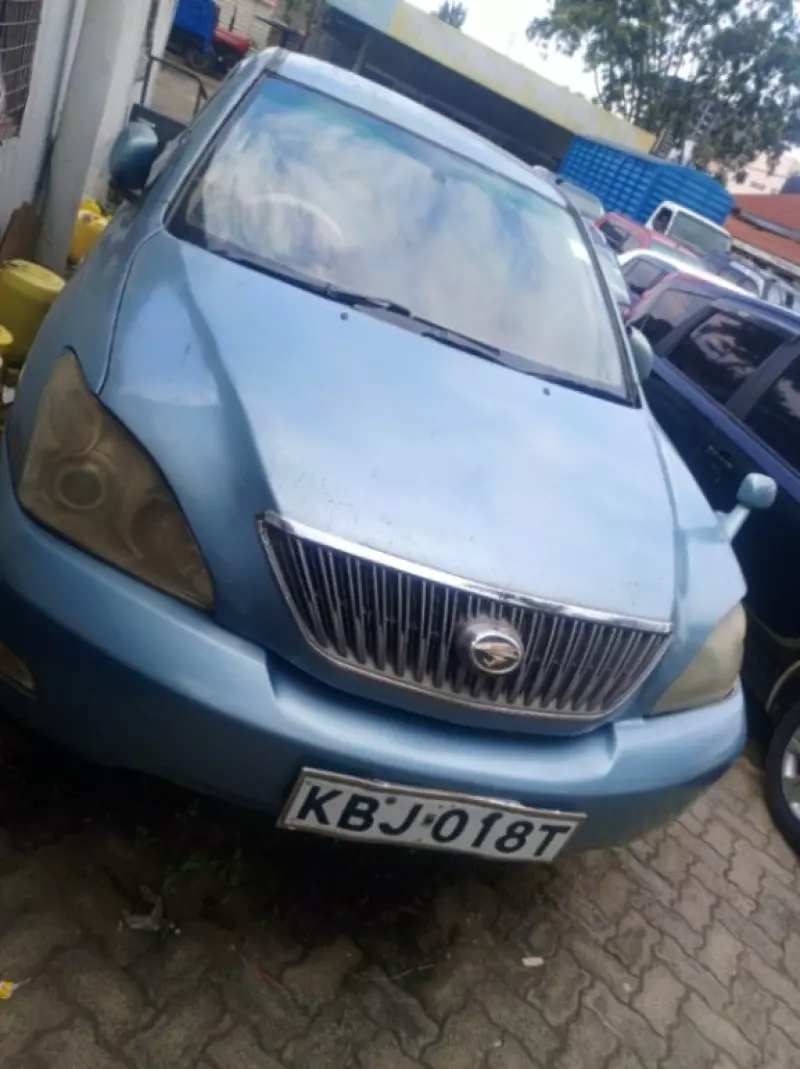 Toyota Harrier   - 2003