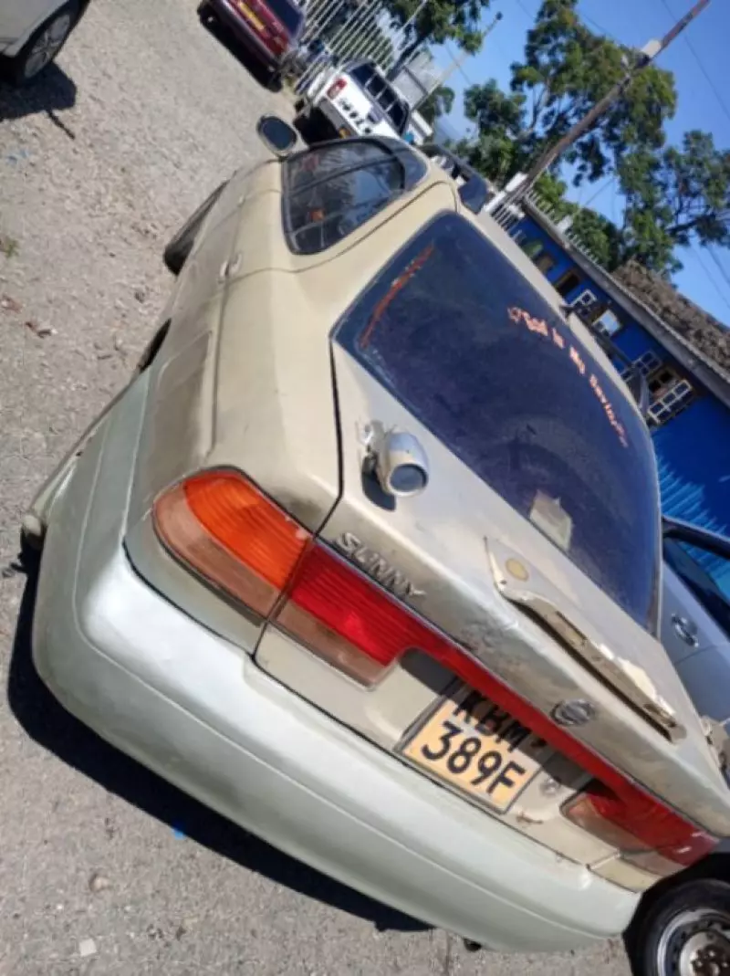 Nissan Sunny   - 1997