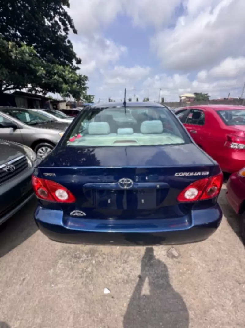 Toyota Corolla   - 2006