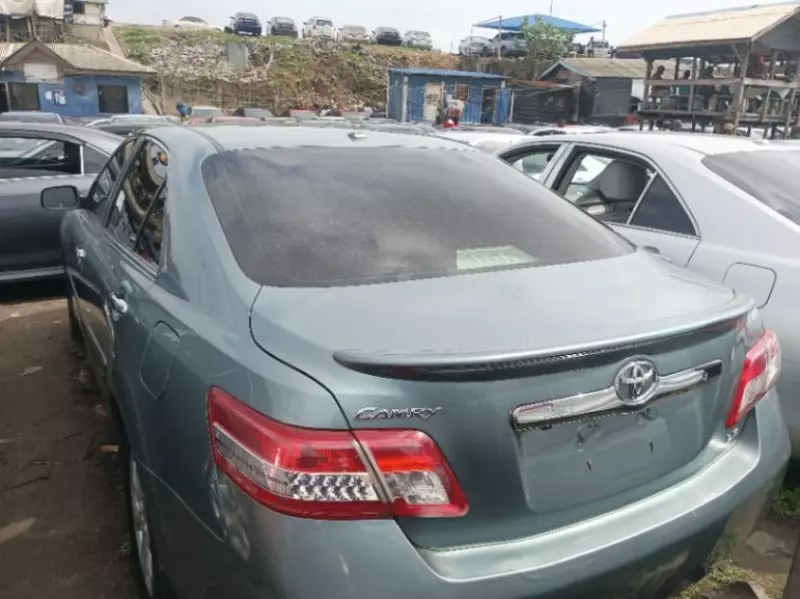 Toyota Camry   - 2007