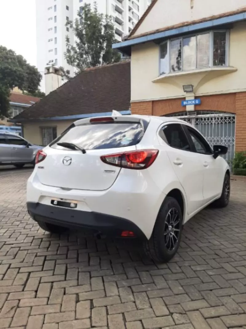 Mazda Demio   - 2018