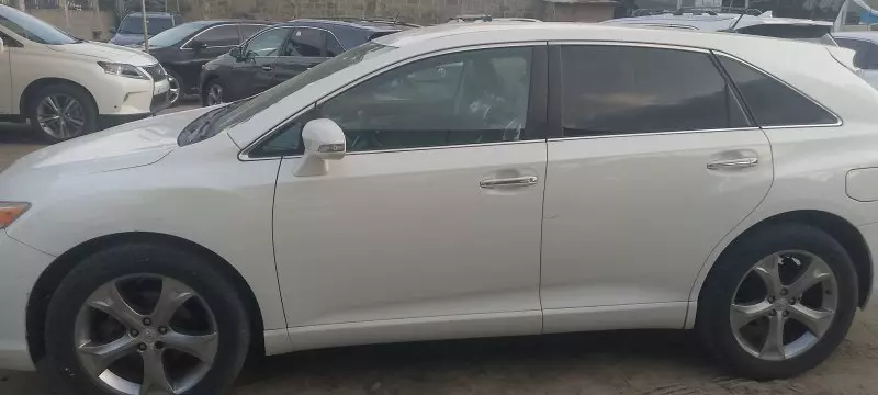 Toyota Venza   - 2013