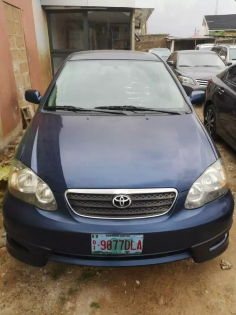 Toyota Corolla   - 2008