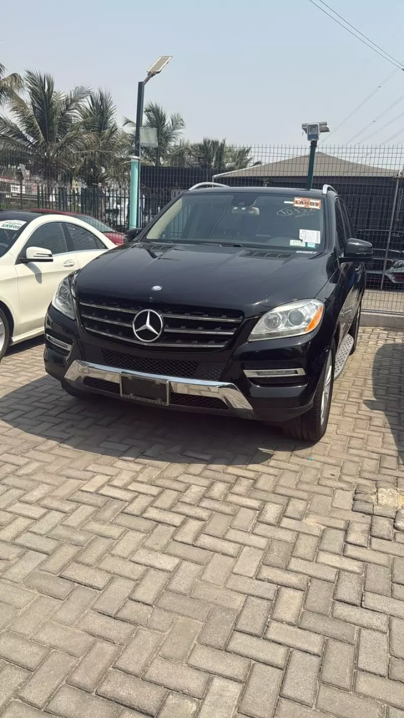 Mercedes-Benz ML 350   - 2012