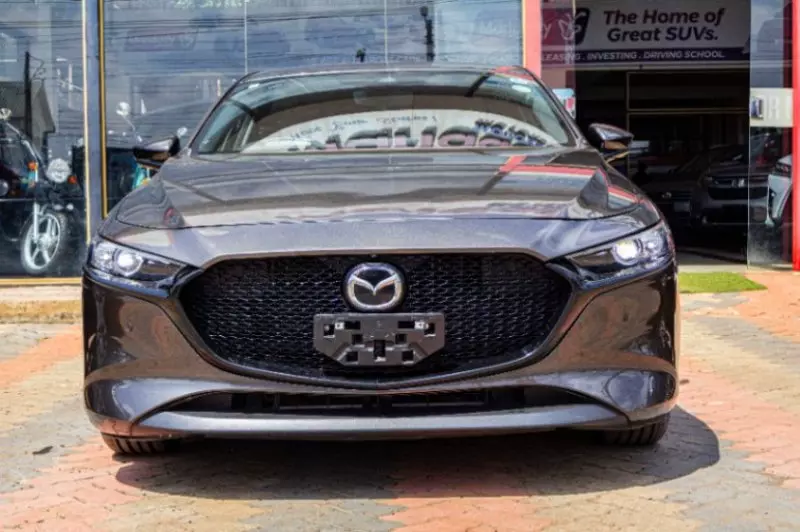 Mazda 3   - 2019