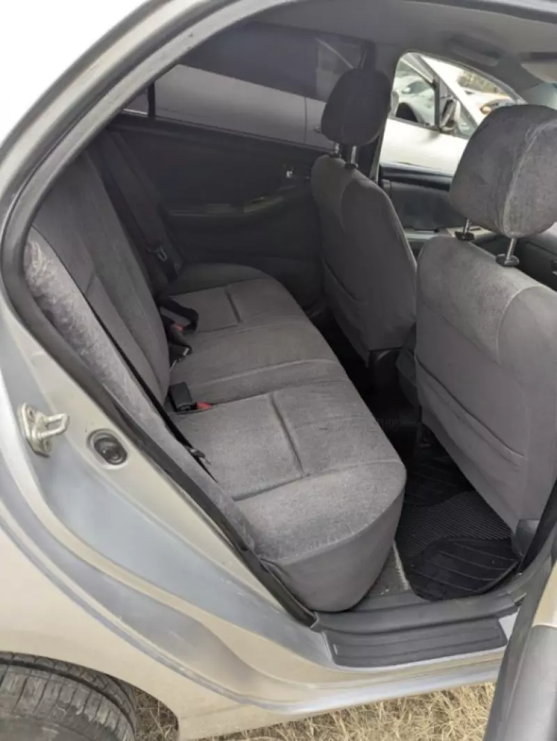Toyota corolla   - 2005