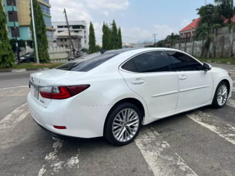 Lexus ES 350