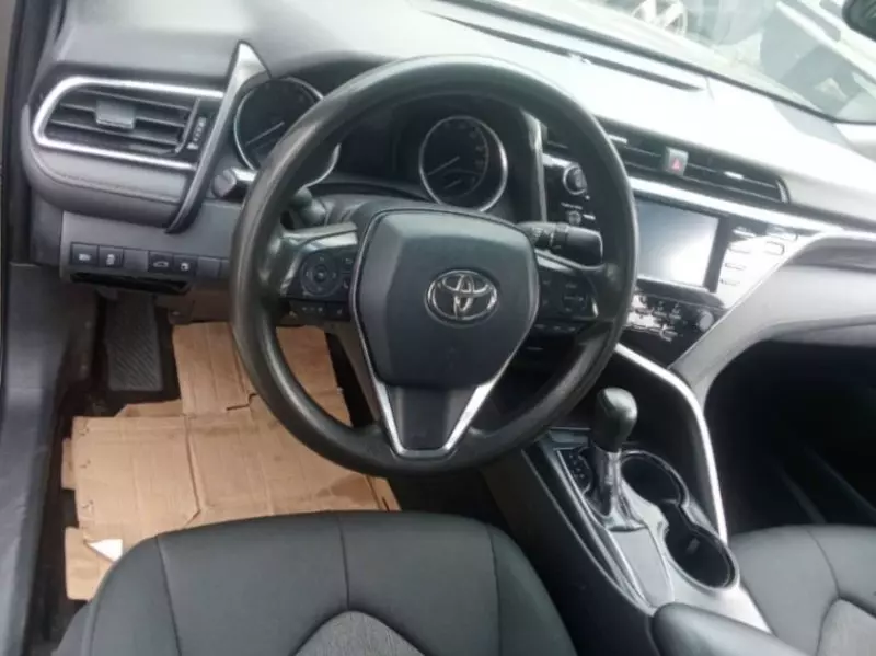 Toyota Camry   - 2018