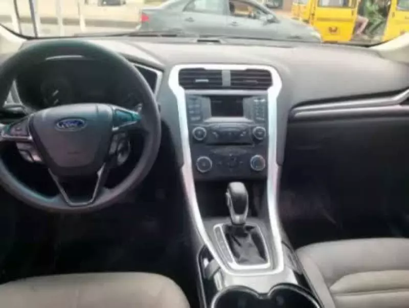 Ford Fusion   - 2015