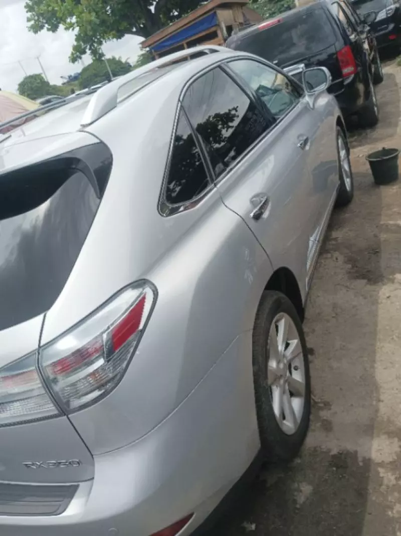 Lexus RX 350   - 2012