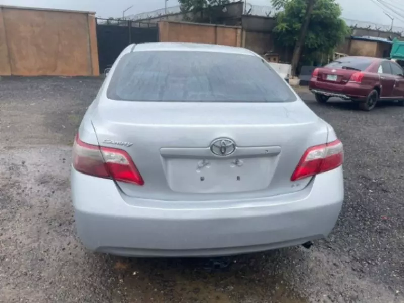 Toyota camry   - 2009