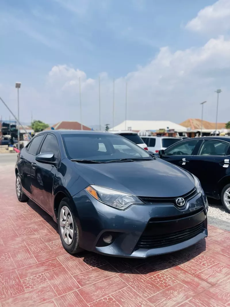 Toyota corolla   - 2014