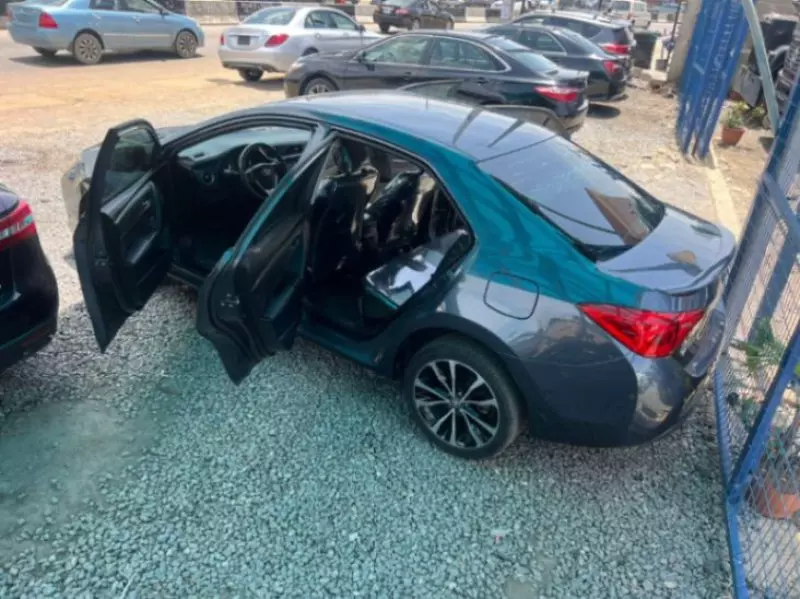 Toyota Corolla   - 2017