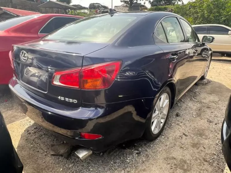 Lexus IS 250   - 2009