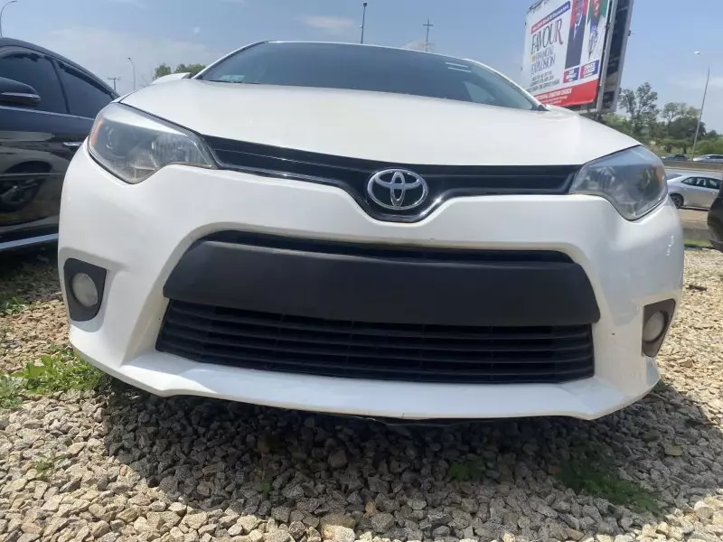 Toyota Corolla   - 2015