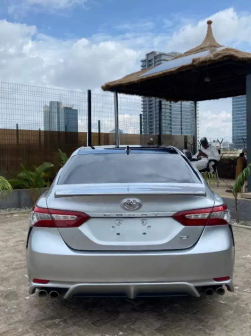 Toyota camry   - 2018