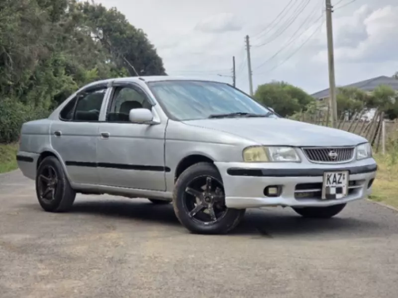 Nissan FB15   - 2000