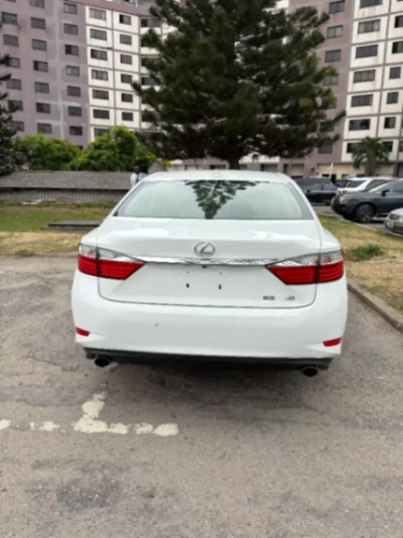 Lexus ES 350   - 2013