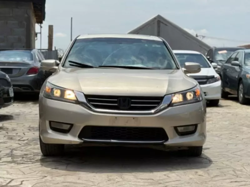 Honda Accord   - 2013