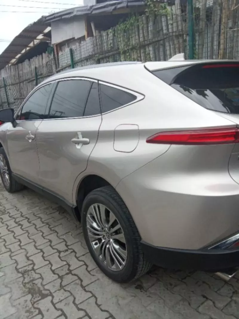 Toyota Venza   - 2021