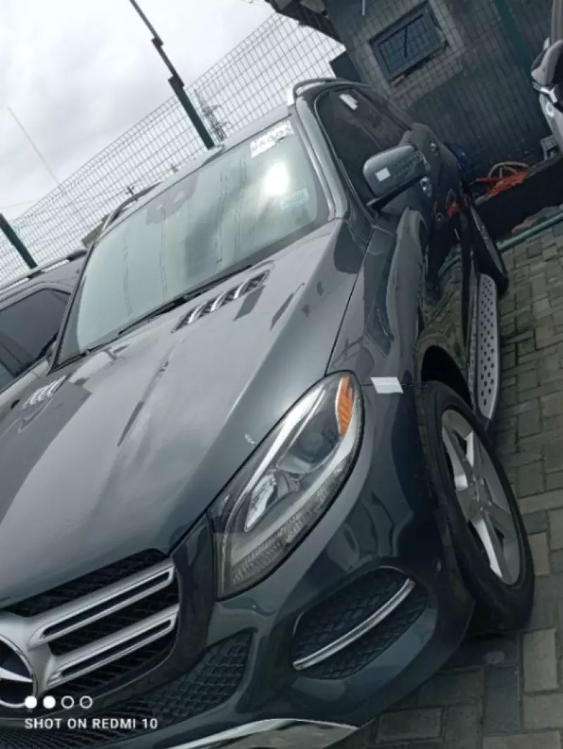 Mercedes-Benz GLE 350   - 2016