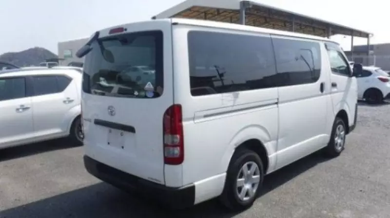 Toyota Hiace   - 2019