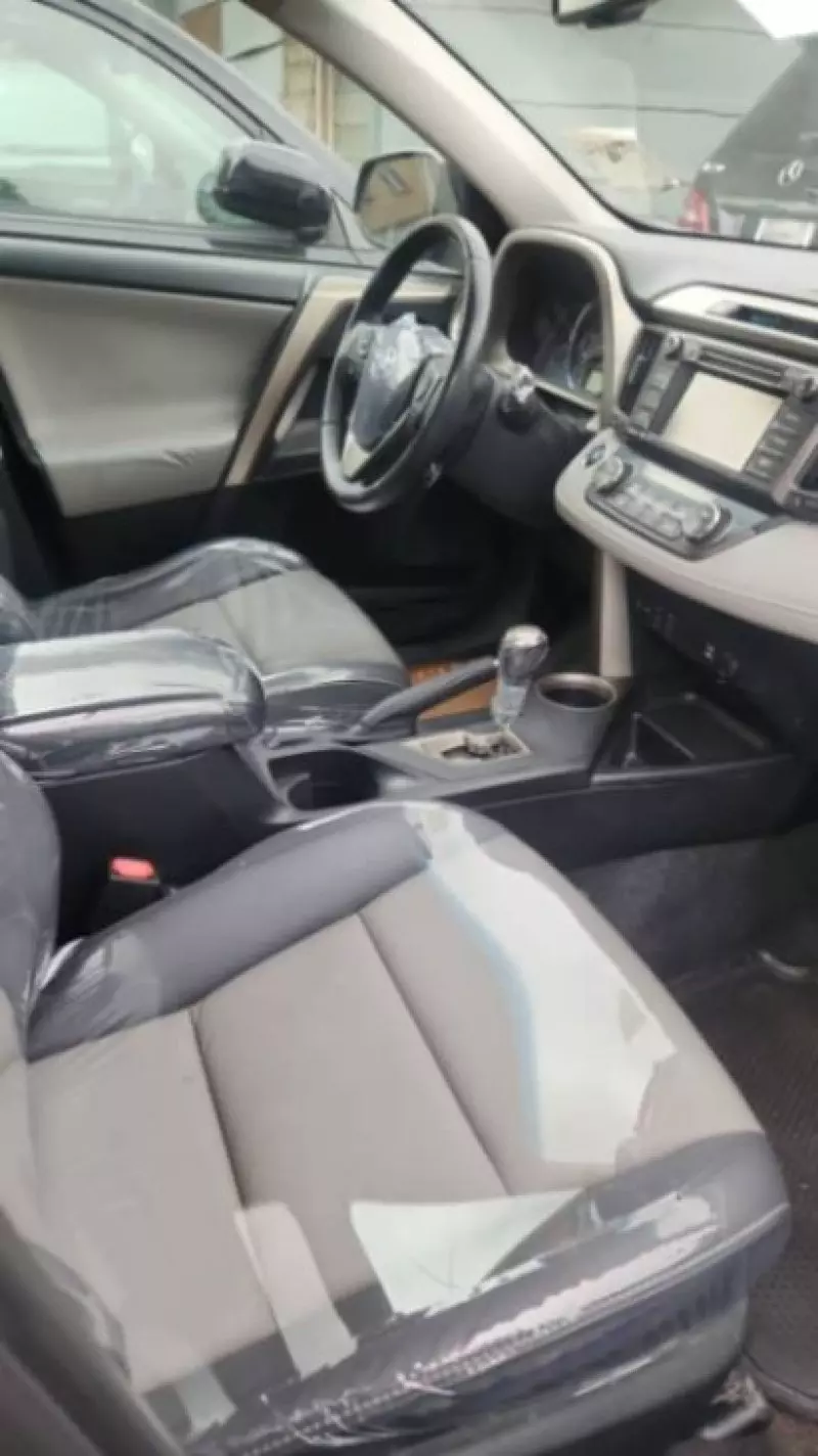Toyota RAV4   - 2014
