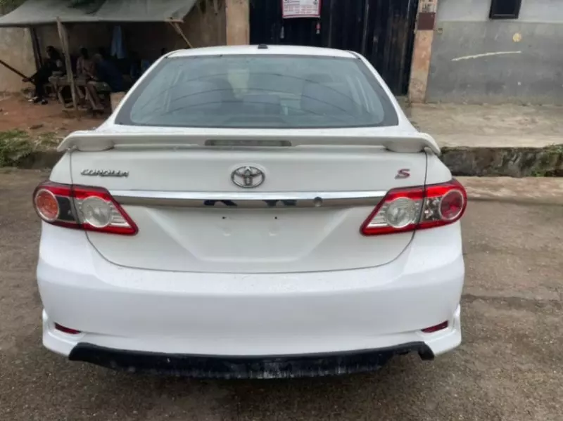Toyota Corolla   - 2013