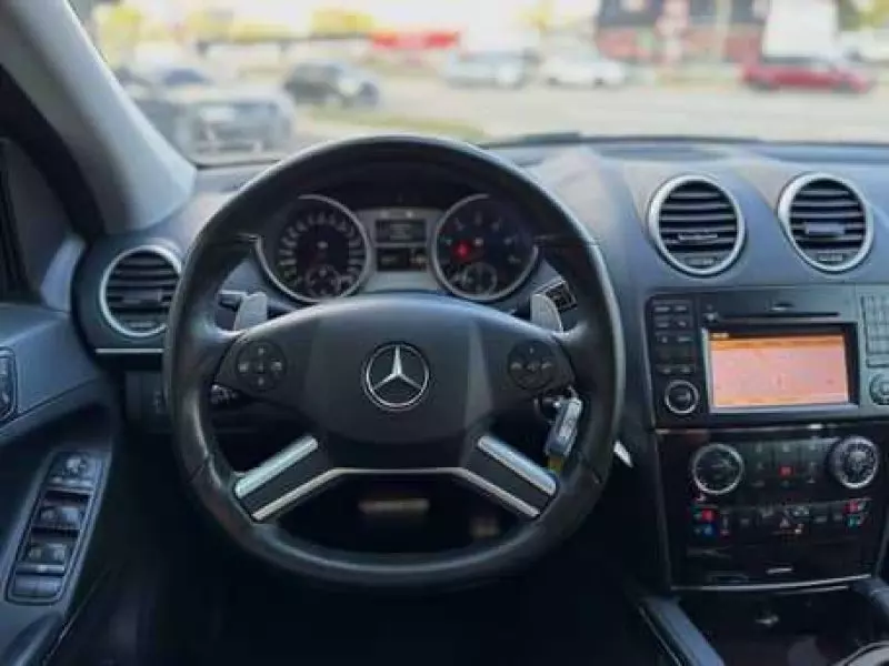 Mercedes-Benz ML 55 AMG