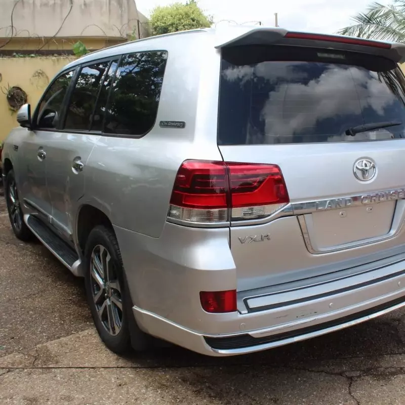 Toyota Landcruiser Vx V8    - 2011