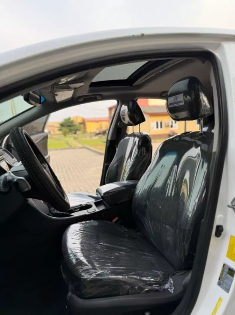 Hyundai Sonata - 2013