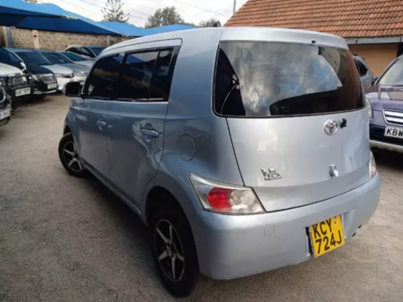 Toyota Bb   - 2013