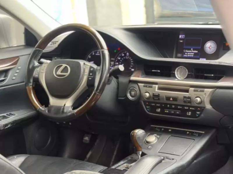 Lexus ES 350   - 2013