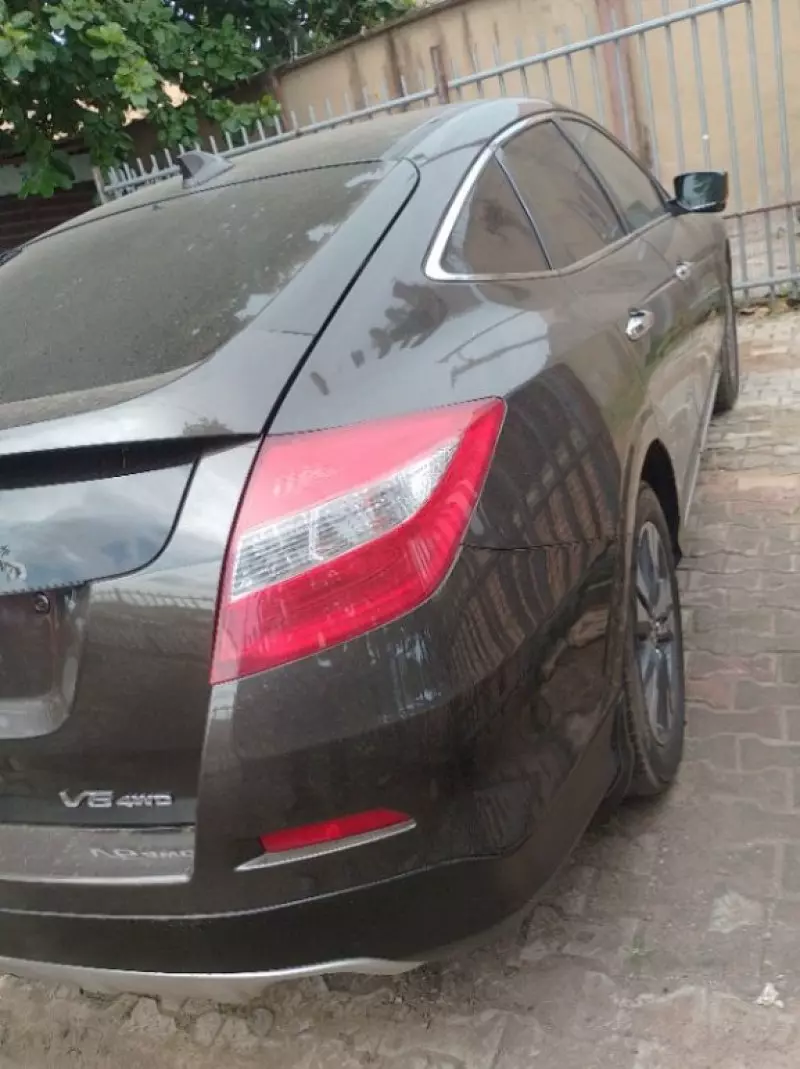Honda Crosstour   - 2013