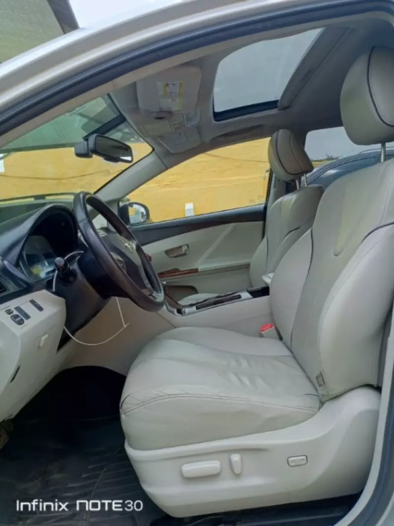 Toyota Venza   - 2010