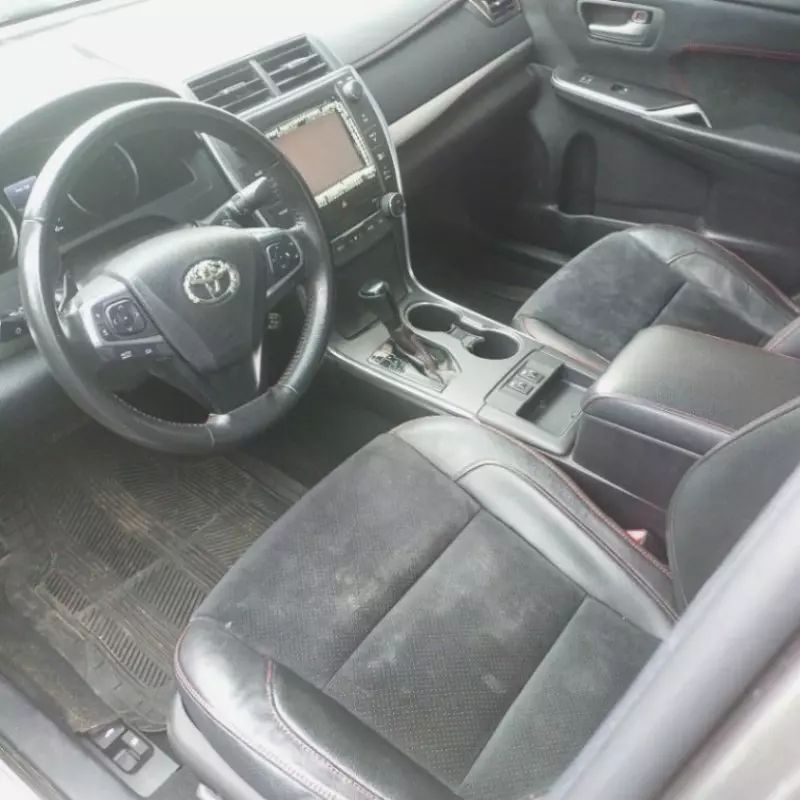 Toyota camry   - 2015