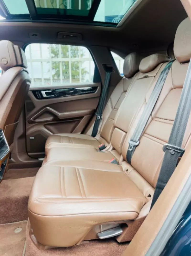 PORSCHE Cayenne   - 2018