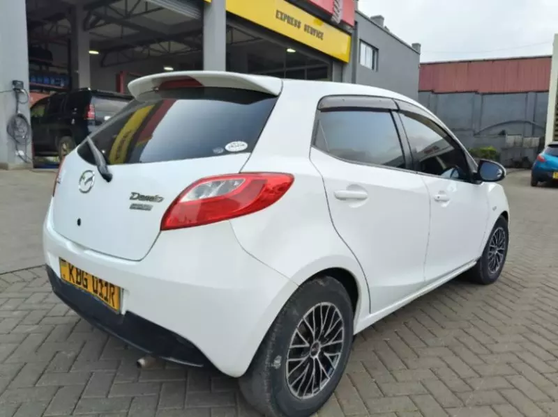 Mazda Demio   - 2014