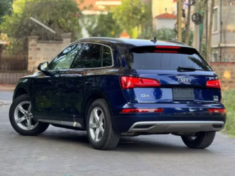Audi Q5   - 2018